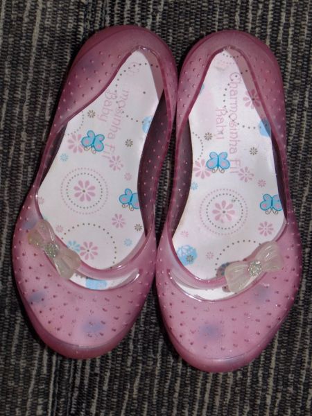 Sandalinha Menina